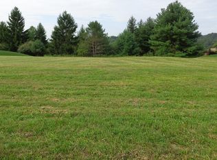 Pga Blvd, New Philadelphia, OH 44663