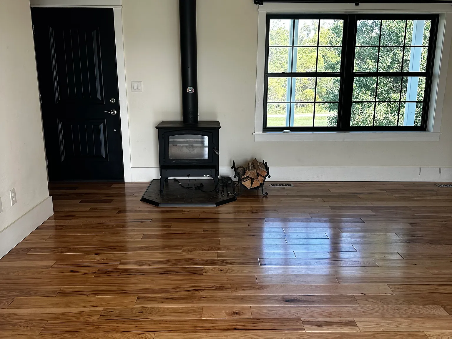 3 bed, 3136 sqft, $2,500 — Photo 4