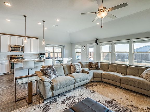 5th image of 8728 Sleepy Daisy Dr