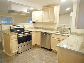 53R Grimshaw St #C — Photo 6