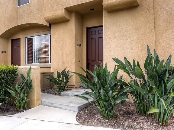 3rd image of 11867 Miro Cir