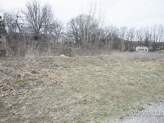 5th image of 3029 Wausaukee Dr NE