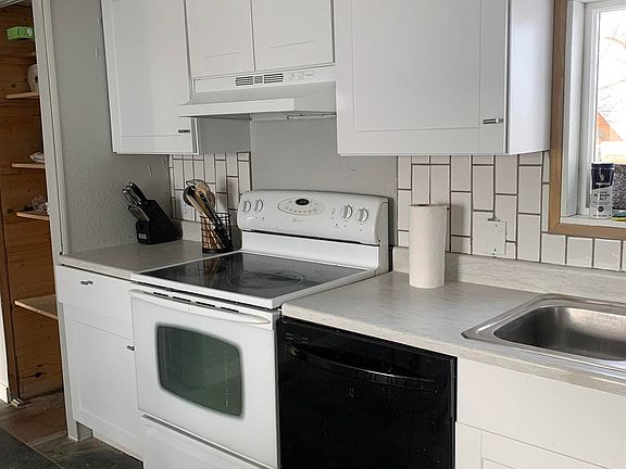 5th image of 4746 Skyline Dr #2
