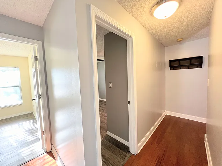 8718 Master Link Ct — Photo 36