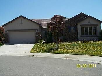 2nd image of 707 Hardy Ct