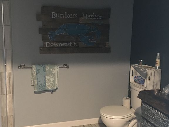 1 st floor bathroom