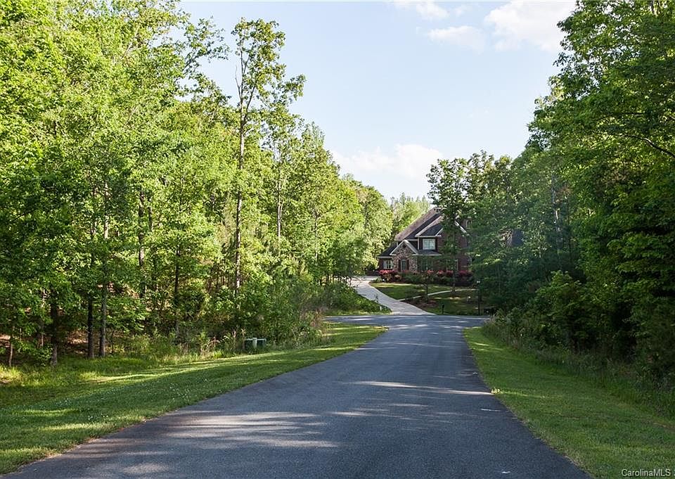 1st image of 8009 Harpers Grove Ln