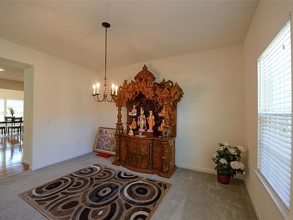5th image of 10237 Yorkshire Way