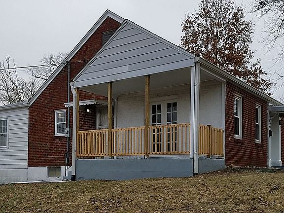 Porch Opening from Living Rm