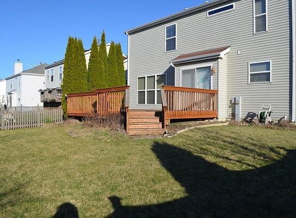 3rd image of 673 Hillcrest Dr