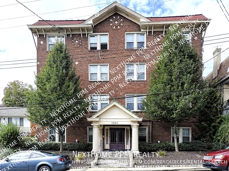 1241 Illinois Ave #8 — Photo 2