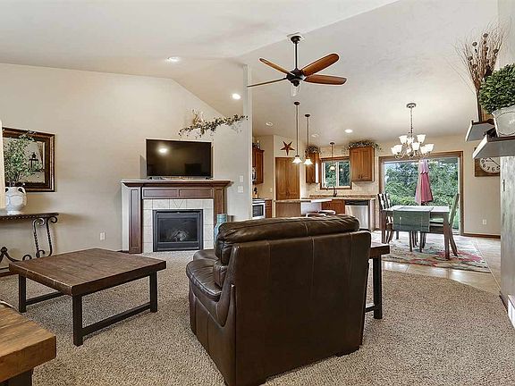 Living Room w/ Fire Place.