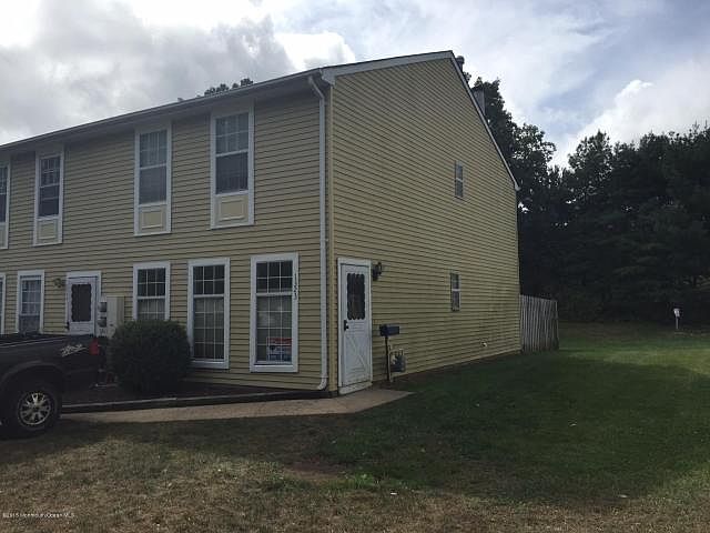 1st image of 1323 Paris Ct