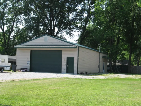 1438 12th St, Cottage Hills, IL 62018