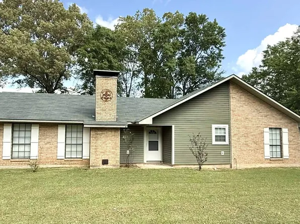 207 Bernes St, Marksville, LA 71351