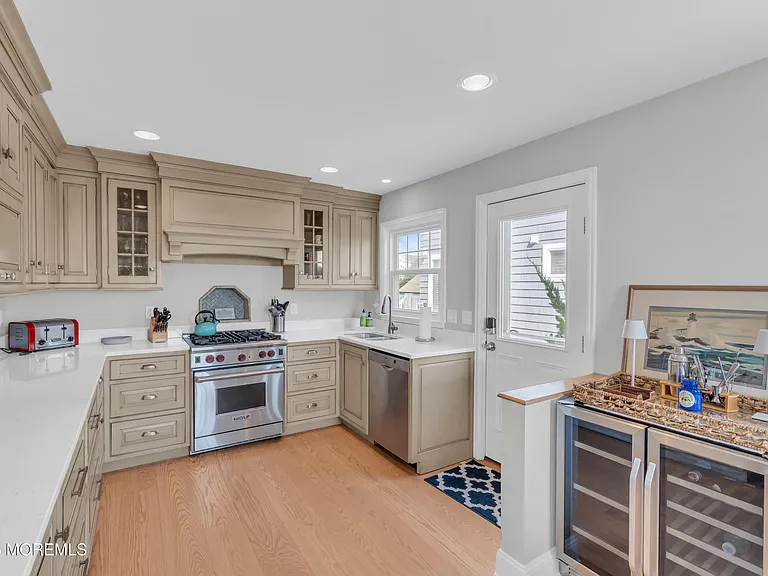 411 Ocean Ave — Photo 12