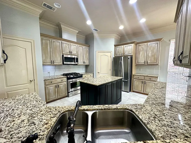 39339 Magazine Ave — Photo 3