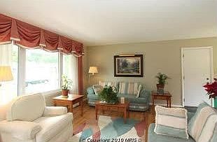 2nd image of 12108 Bayswater Rd