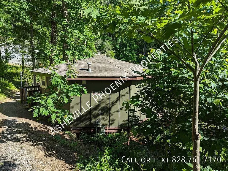 25 Howland Rd #R8 — Photo 2