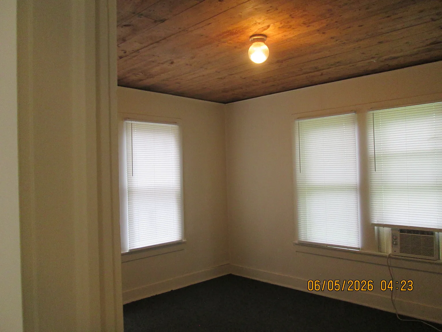 1 bed, 550 sqft, $900 — Photo 3