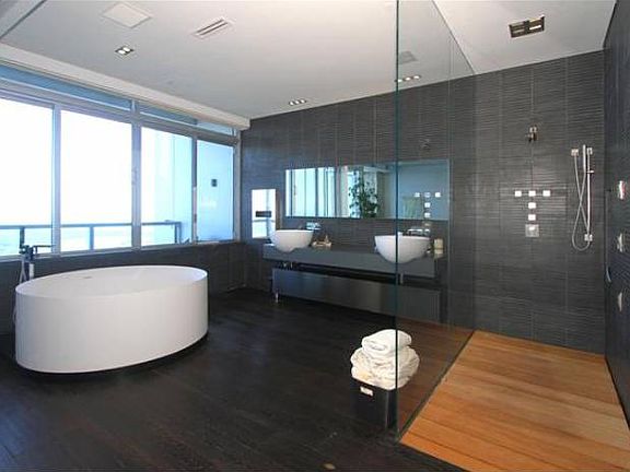 4th image of 1425 Brickell Ave APT 70F
