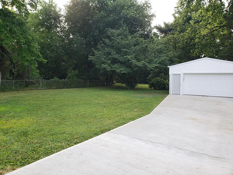 1416 Indiana Ave — Photo 16