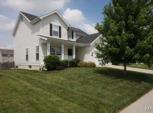 2425 Larchmont Dr, Belleville, IL 62221