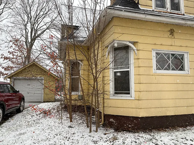 314 Euclid Ave — Photo 1