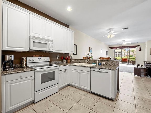 3rd image of 13601 Lucera CT