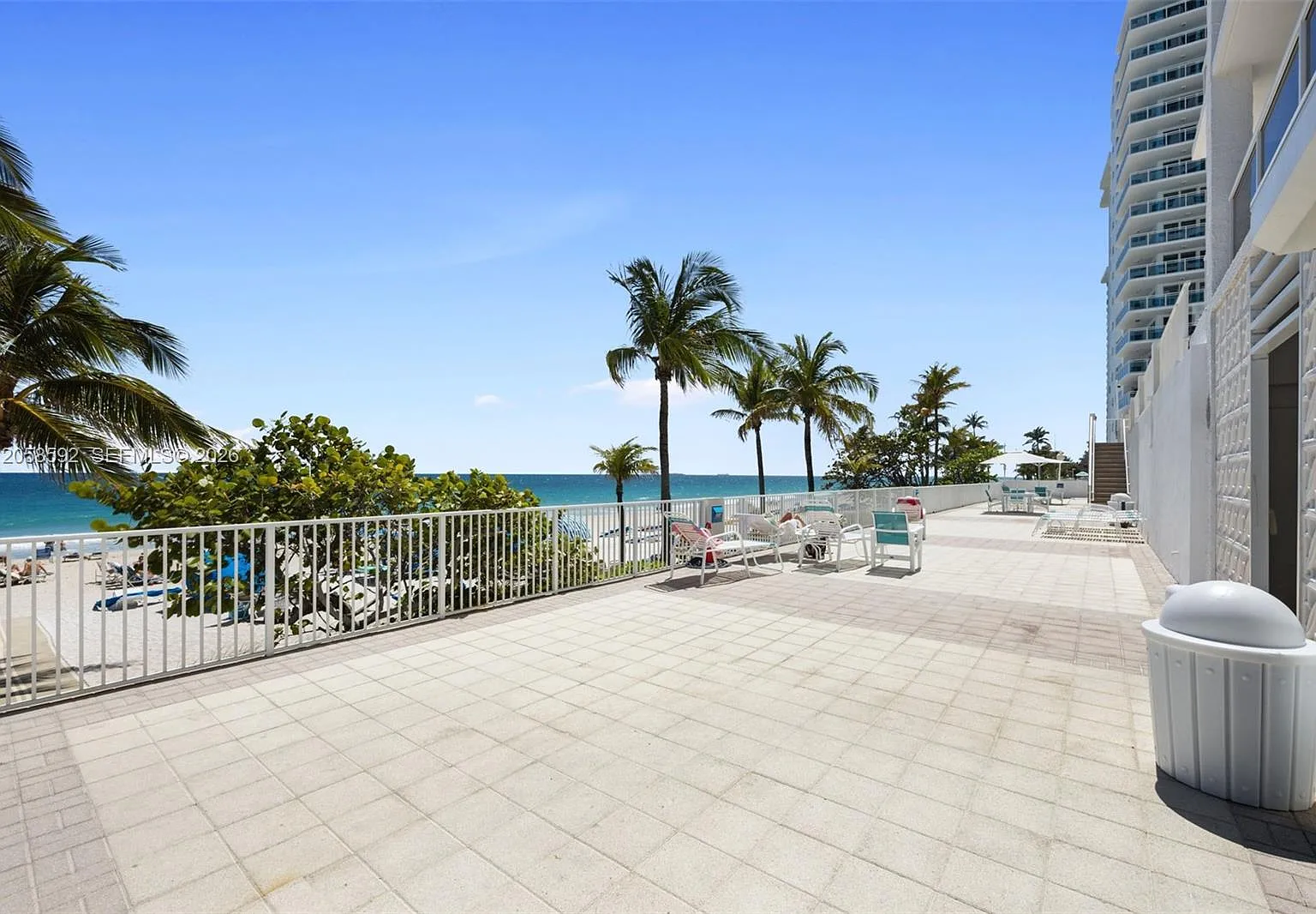 Playa Del Sol Condo — Photo 4