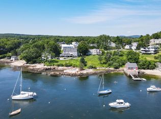 4 Harbor View Dr #4, Rockport, ME 04856