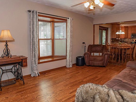 4th image of 6534 Suson Oaks Dr