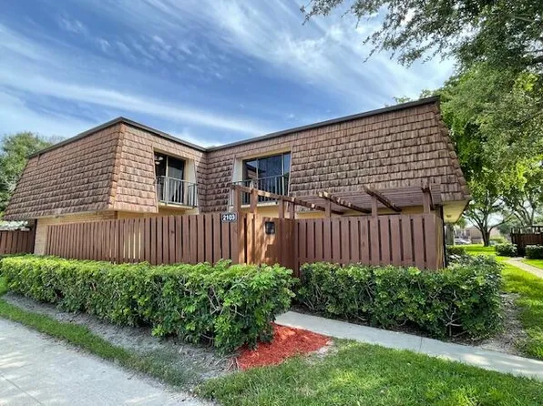 2103 21st Lane, Greenacres, FL 33463