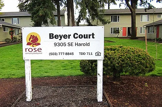 Beyer Court — Photo 2