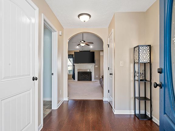 3rd image of 1345 Francesca Dr
