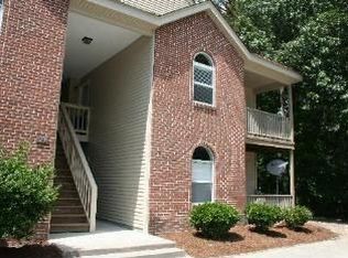 520 Mary Robert Ln, Newport News, VA 23608
