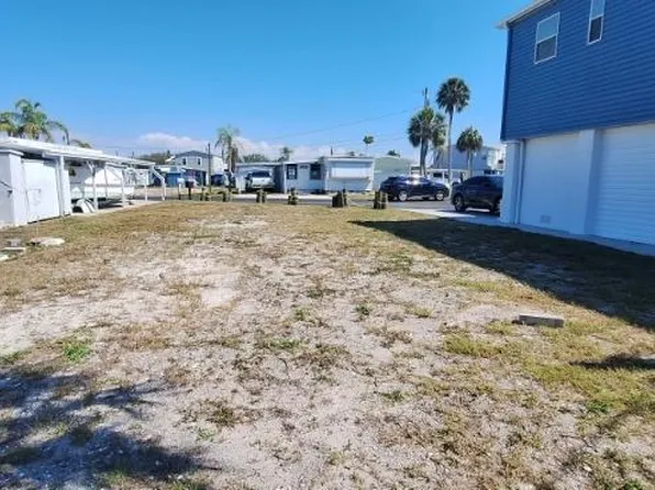 8853 44th Ave N #118, Saint Petersburg, FL 33709