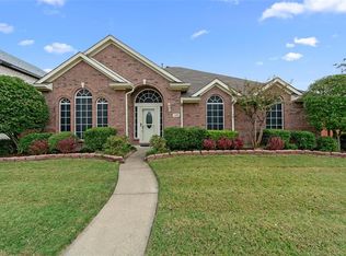 2202 Valley Creek Dr, Garland, TX 75040