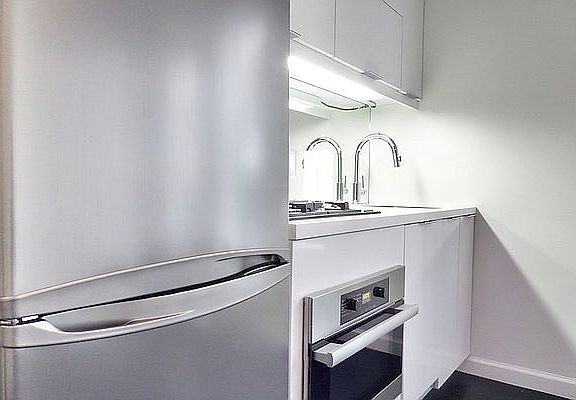 2nd image of 65 Bank St APT 24