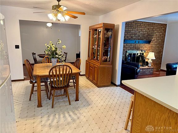 4th image of 1004 Concord Ave