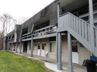 5685 Pontiac Lake Rd APT 10, Waterford, MI 48327