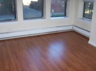 6600 S Blackstone Ave, Chicago, IL 60637