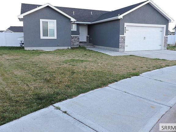 2nd image of 605 Boulder St