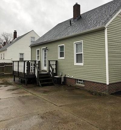 2nd image of 183 Davenport Ave