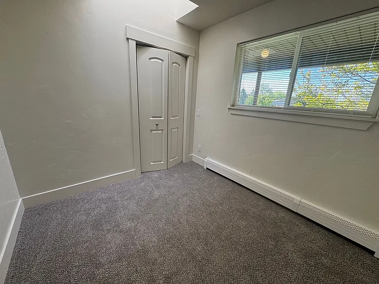 210 W 1100 N — Photo 15