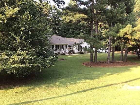4th image of 211 Woodcrest Dr
