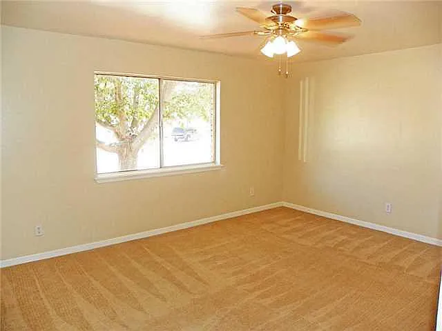 333 Lomont Dr — Photo 11