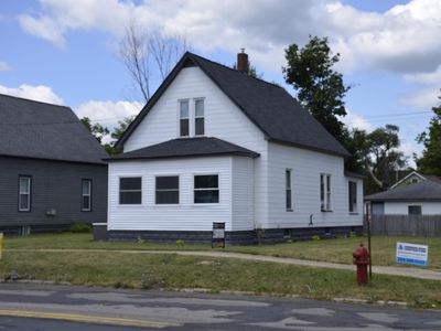 332 E Michigan Ave, Three Rivers, MI, 49093