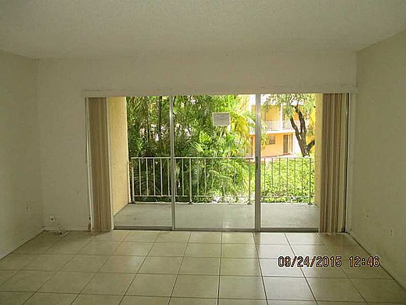 4th image of 9355 Fontainebleau Blvd APT C220