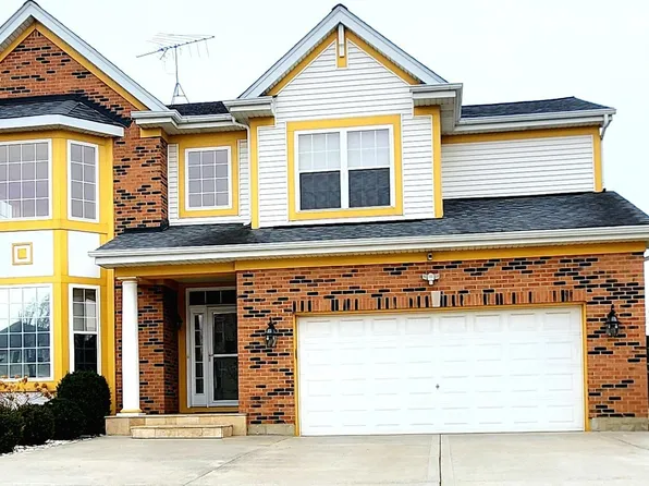 829 Clover Ridge Ln, Itasca, IL 60143